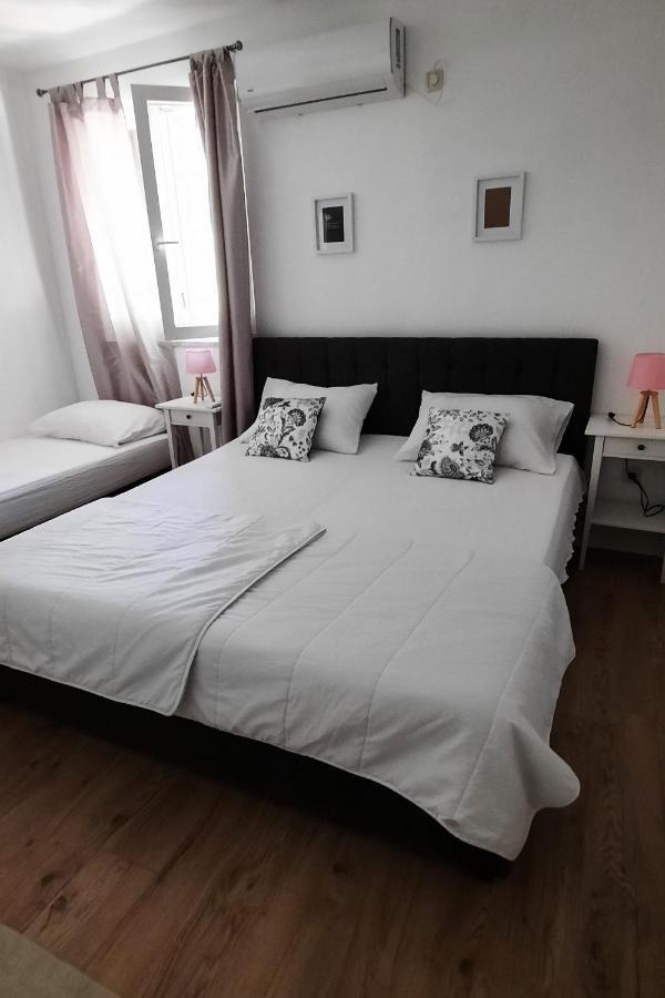 Apartments By The Sea Zuljana, Peljesac - 19080 מראה חיצוני תמונה